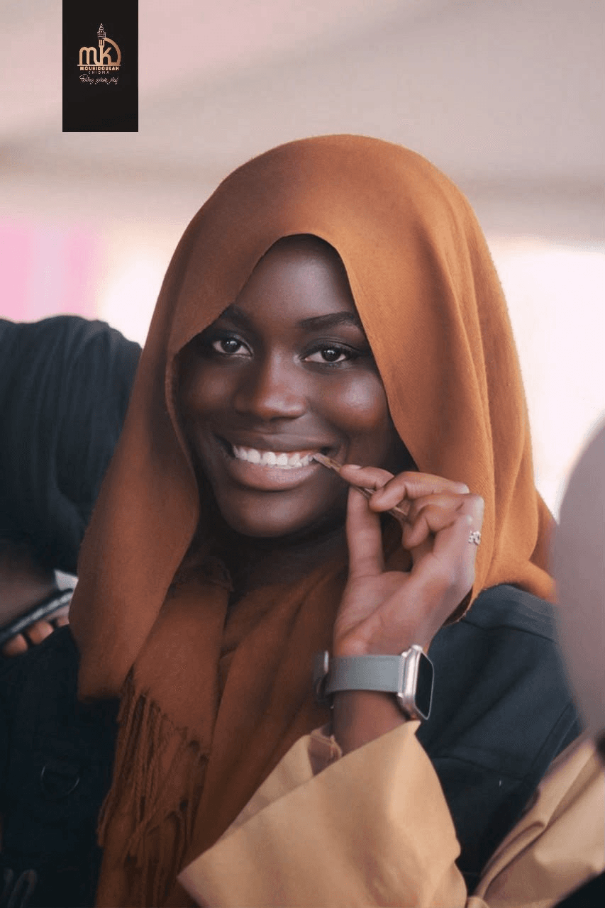 Membres du Dahira en action lors d'une mission de service communautaire